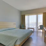 Niriides Hotel 4*