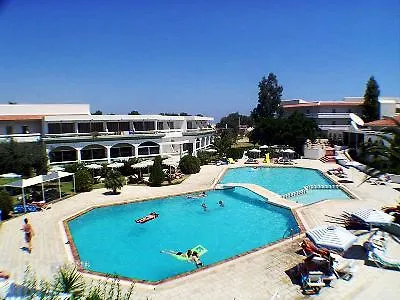 Niriides Hotell 4*
