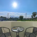 Hotel Niriides 4*