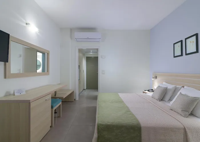 Niriides Hotel Hotel