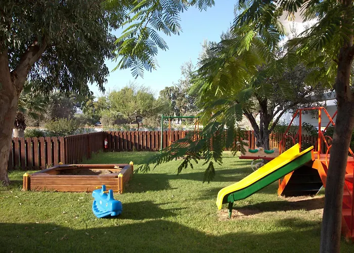 Niriides Hotel Hotel 4*